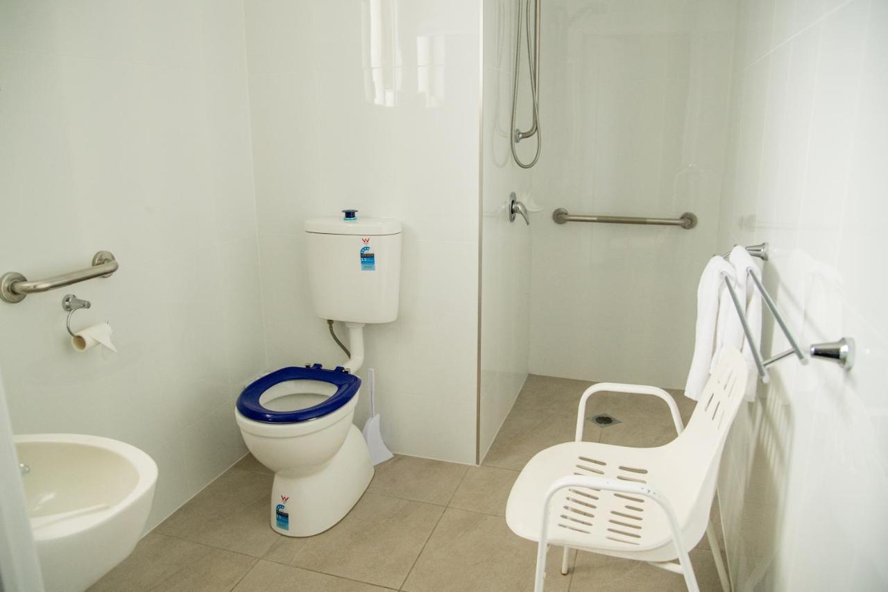 Sarina Motor Inn Екстер'єр фото
