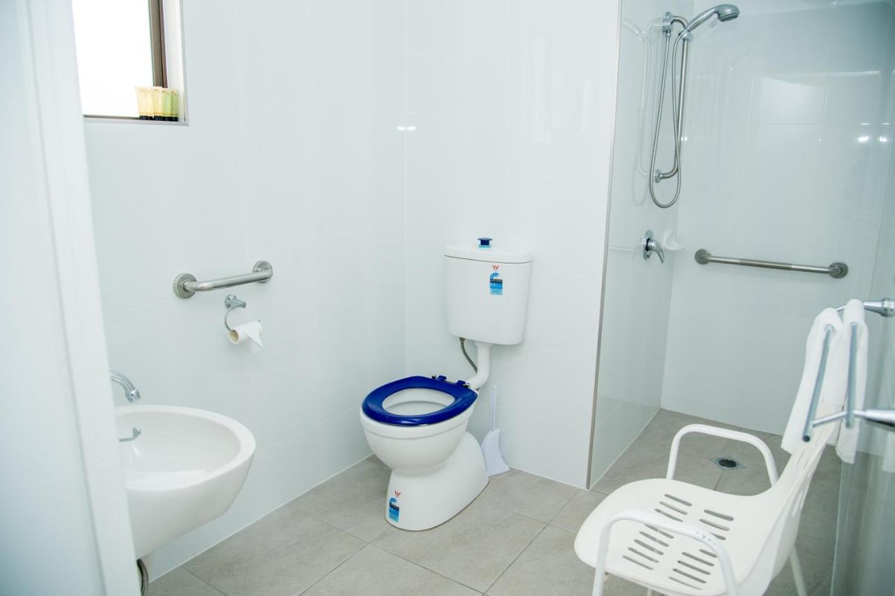 Sarina Motor Inn Екстер'єр фото